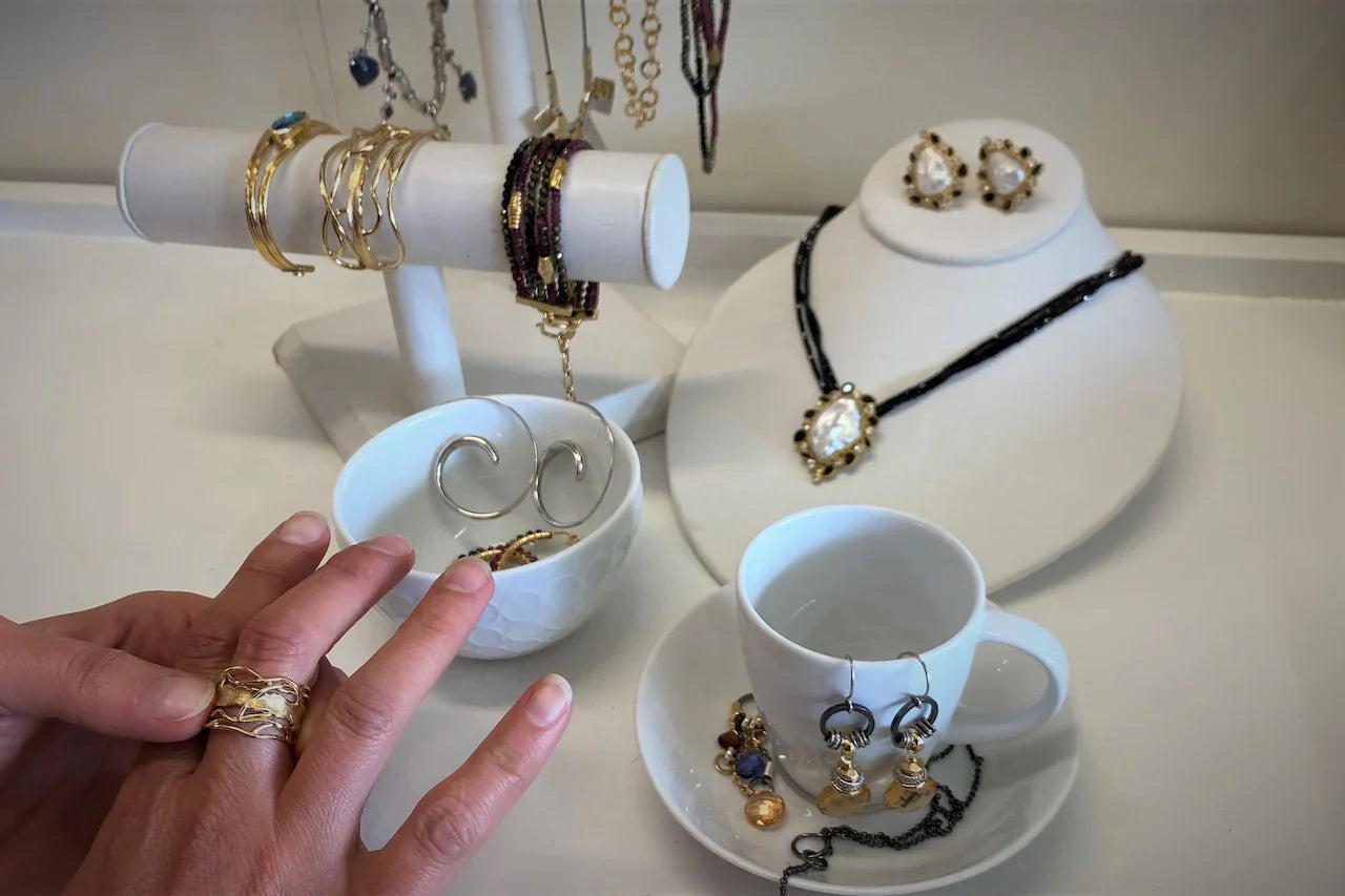 💍 Jewelry & Storage